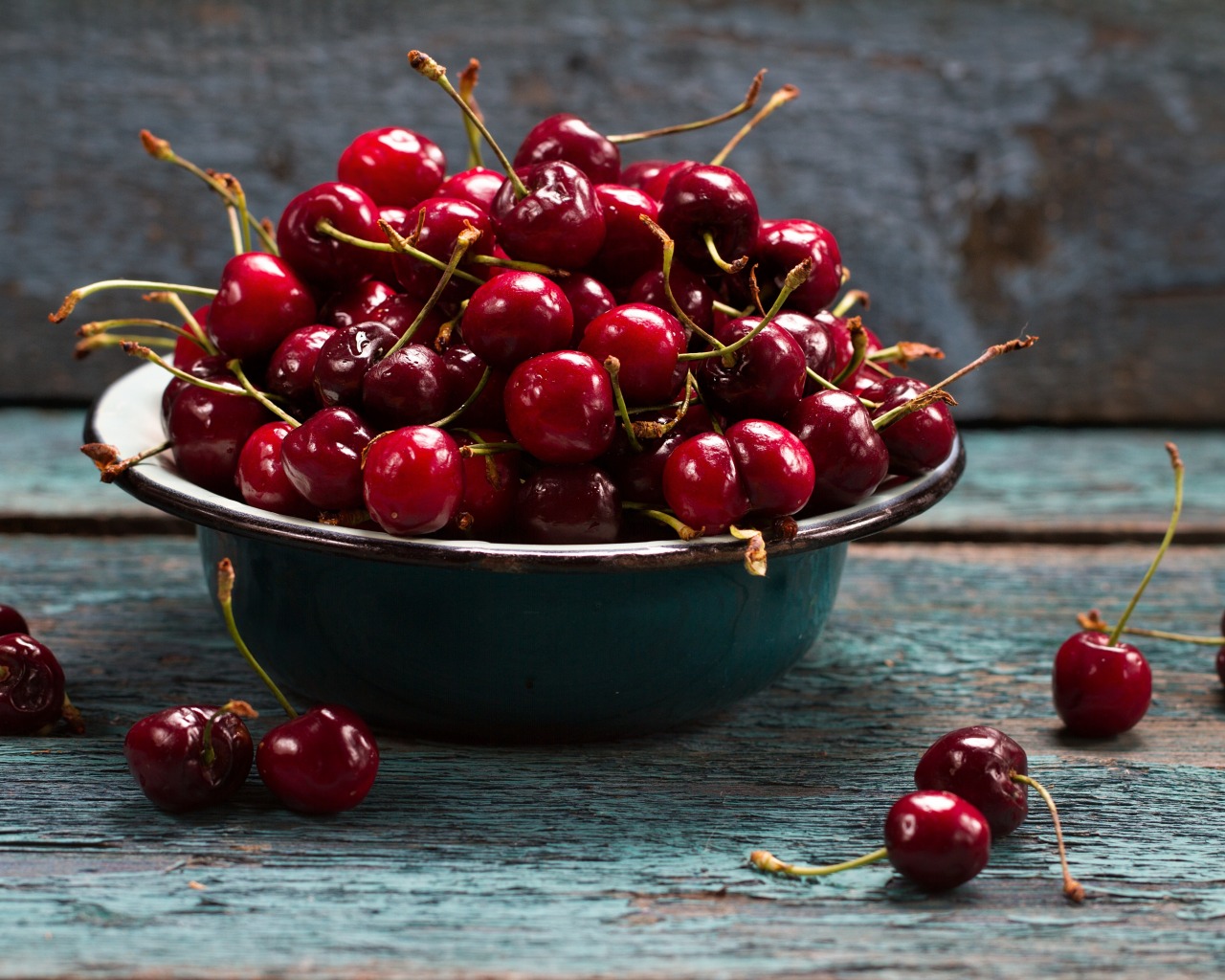 Growing cherries: we do simple work with pleasure