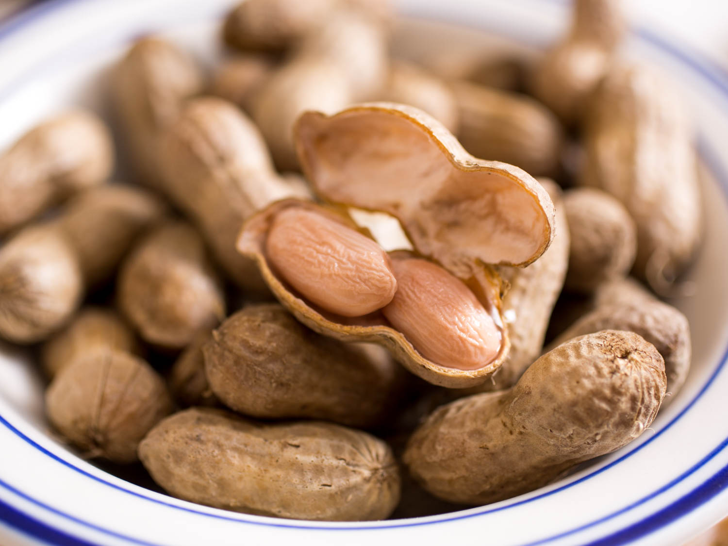 The benefits and harms of peanuts