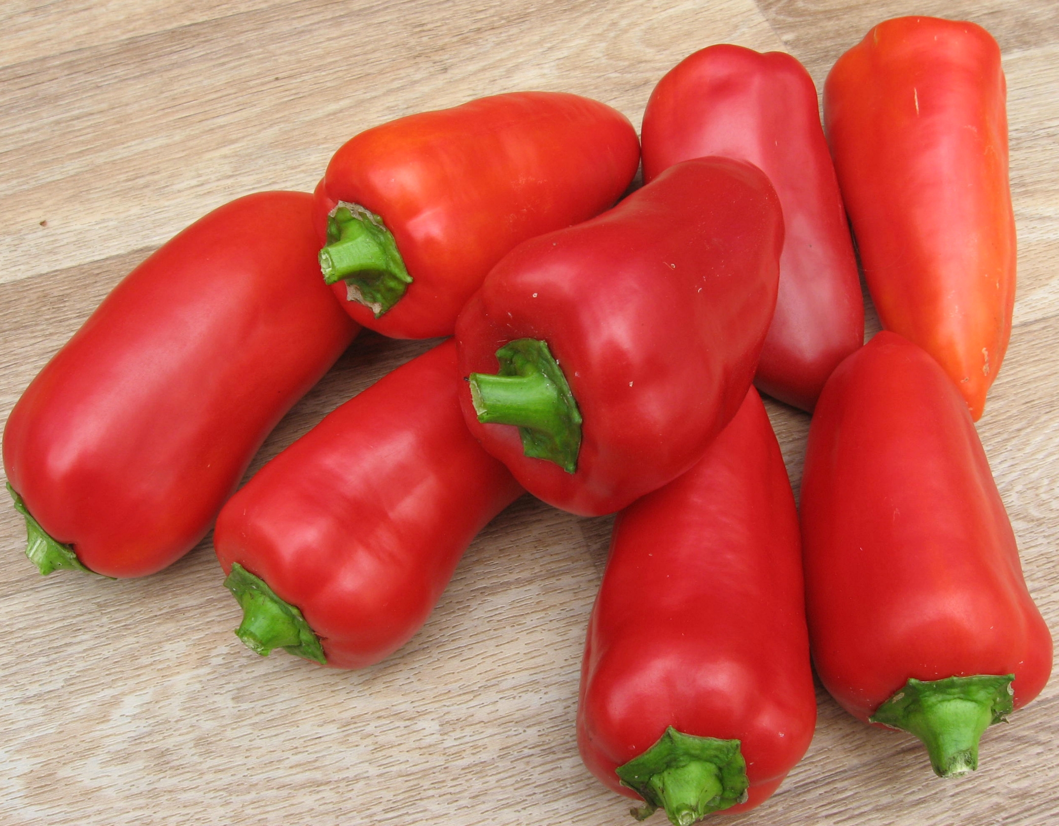 Winnie the Pooh sweet pepper: cultivation methods, reviews, photos